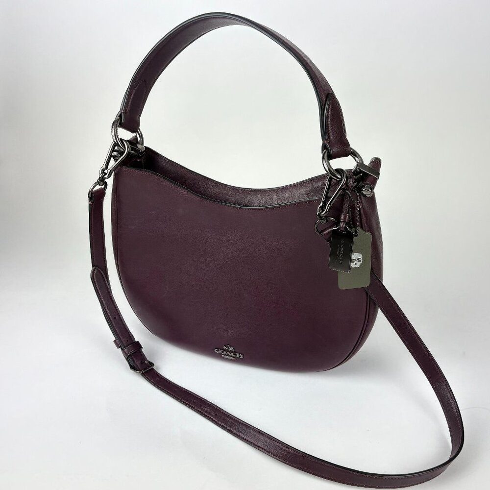 Coach Leather Burgundy Purse with Black Hardware and Metal Tag - Great Condition